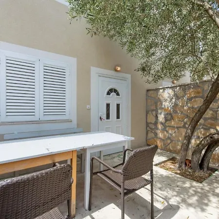 아파트호텔 Danica Dobropoljana