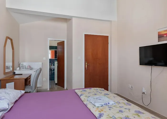 Aparthotel Danica Dobropoljana