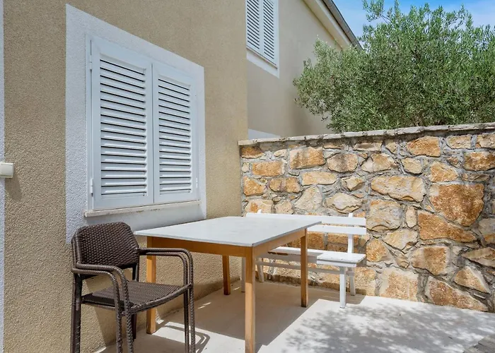 Aparthotel Danica 3*