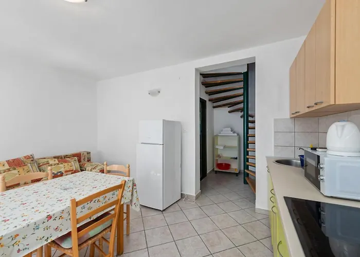 Aparthotel Danica Dobropoljana