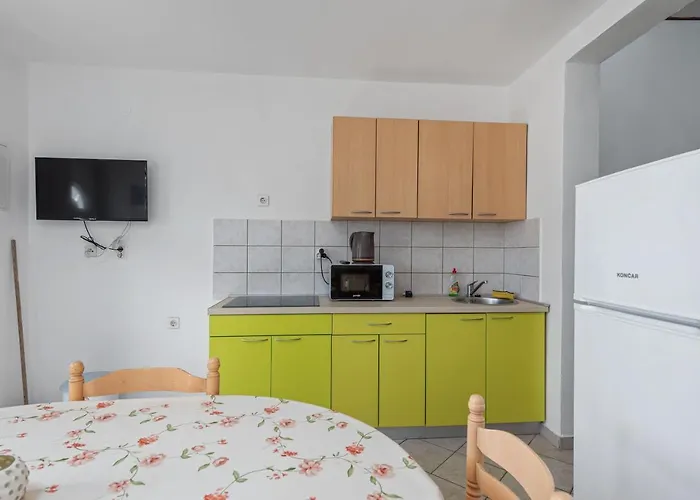 Aparthotel Danica Dobropoljana