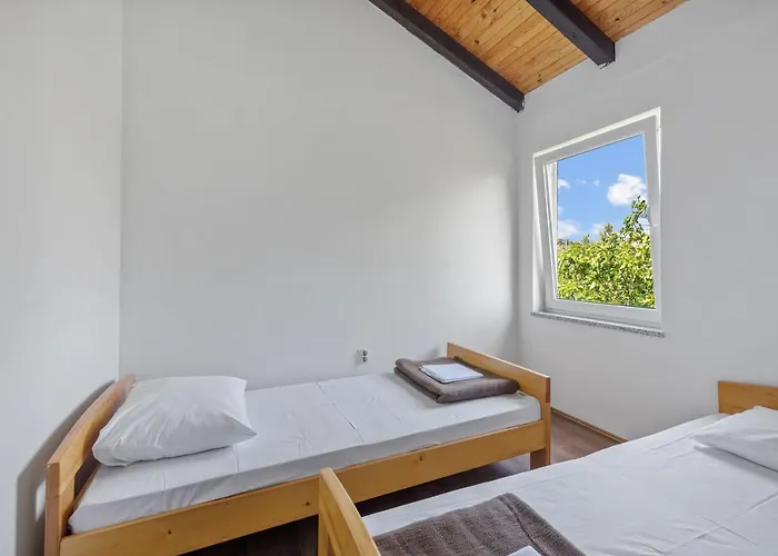 Danica Aparthotel 3*