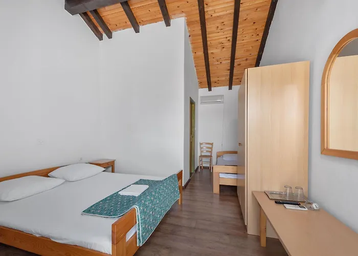 Danica Aparthotel 3*