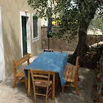 Aparthotel Danica Dobropoljana