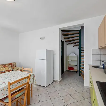 Aparthotel Danica Dobropoljana