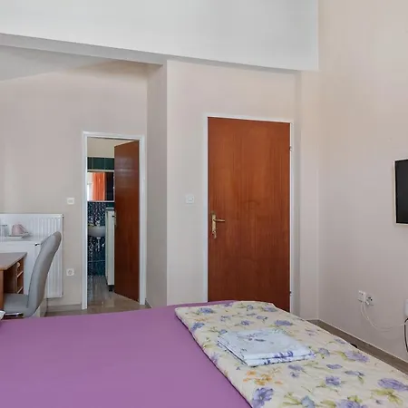 Aparthotel Danica Dobropoljana
