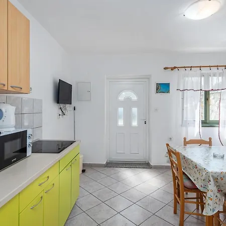 Danica Aparthotel 3*