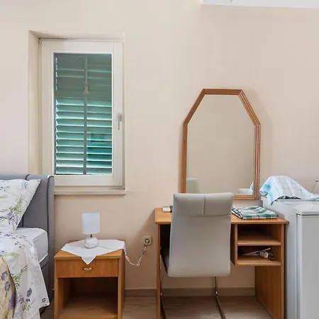 Danica Aparthotel