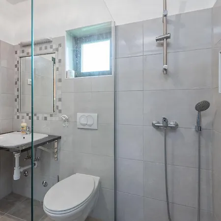Danica Apart Otel Dobropoljana